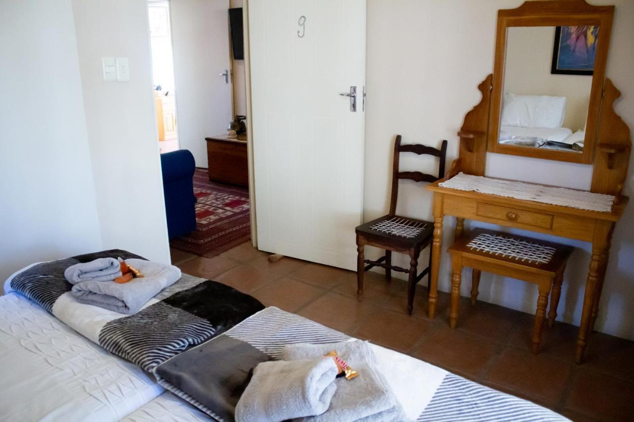 Bed and Breakfast De Oude Yotclub Оудсхорн Экстерьер фото